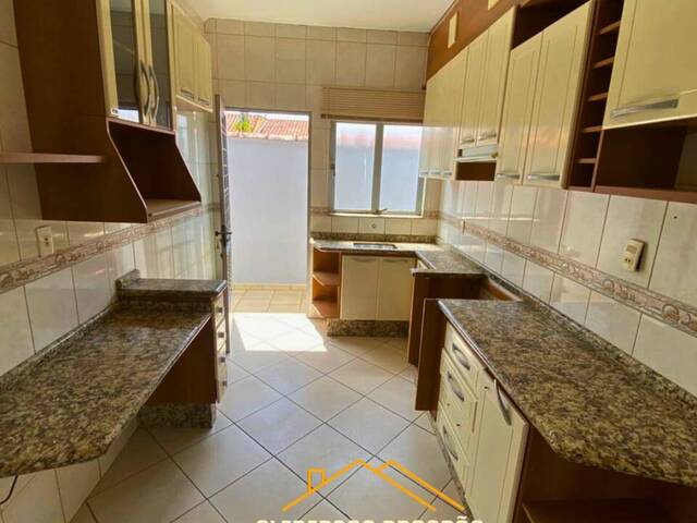 Casa para Venda em Pouso Alegre - 4