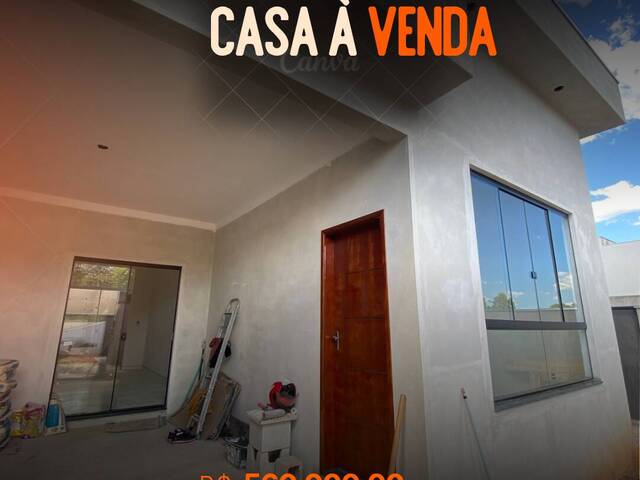 #70 - Casa para Venda em Pouso Alegre - MG