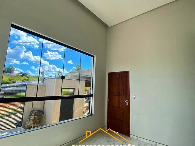 #70 - Casa para Venda em Pouso Alegre - MG