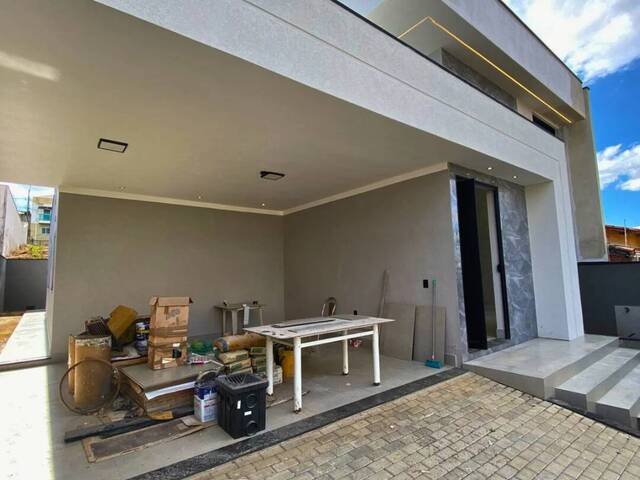 #106 - Casa para Venda em Pouso Alegre - MG - 2